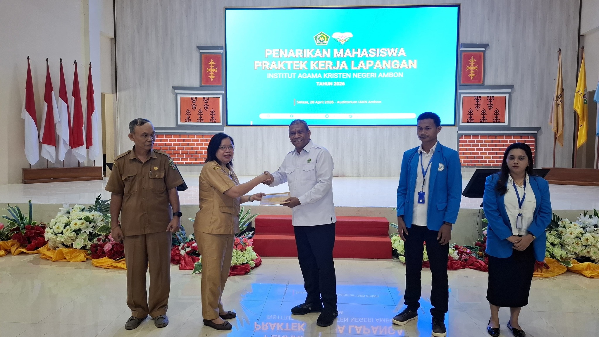 Mahasiswa IAKN Ambon Menyalakan Harapan Pendidikan Maluku dari Ruang Kelas Sederhana