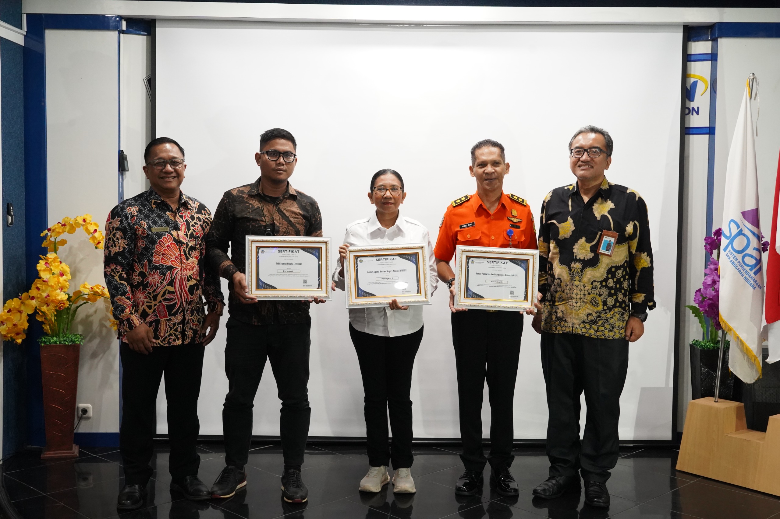 IAKN Ambon Raih Dua Penghargaan Digitalisasi Pembayaran dari Kemenkeu, Rektor Hadiri Stakeholder Day KPPN Ambon