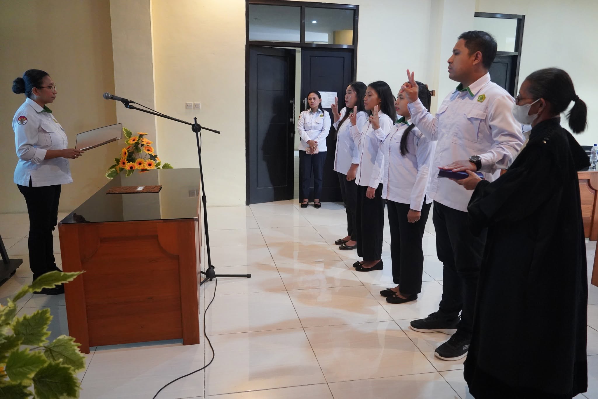 Rektor IAKN Ambon Lantik Pejabat Fungsional, Tekankan Integritas dan Pelayanan yang Membawa Berkat