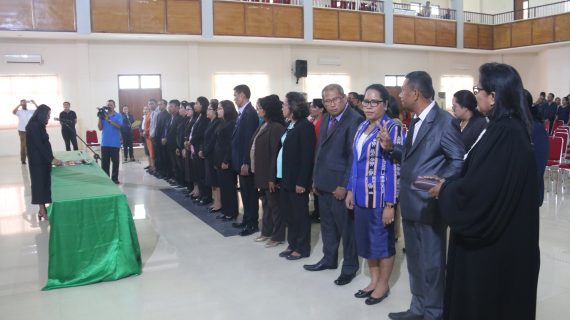Pelantikan Pejabat IAKN Ambon