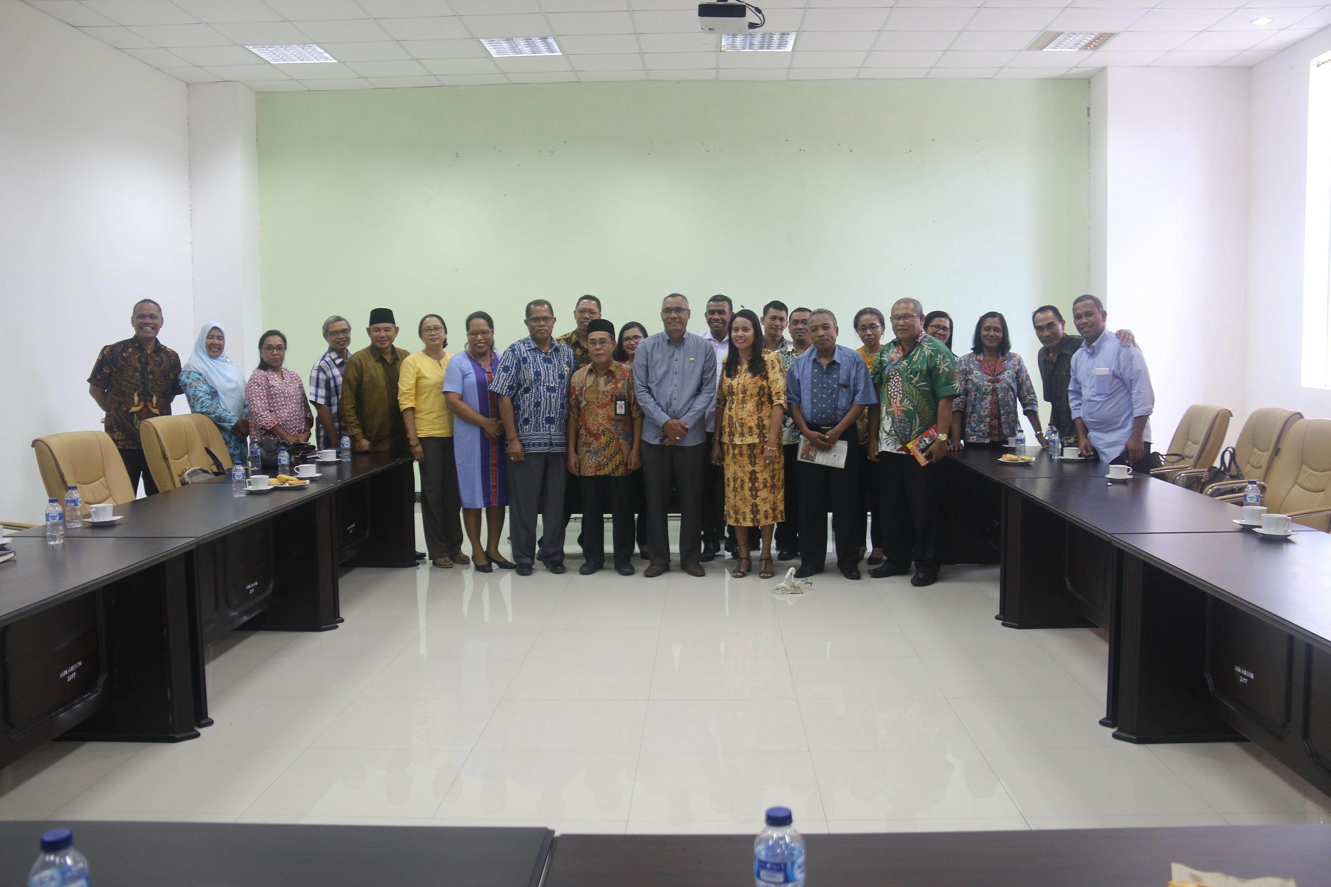 REKTOR IAKN AMBON DAN ROMBONGAN STUDI ORIENTASI KE IAIN AMBON