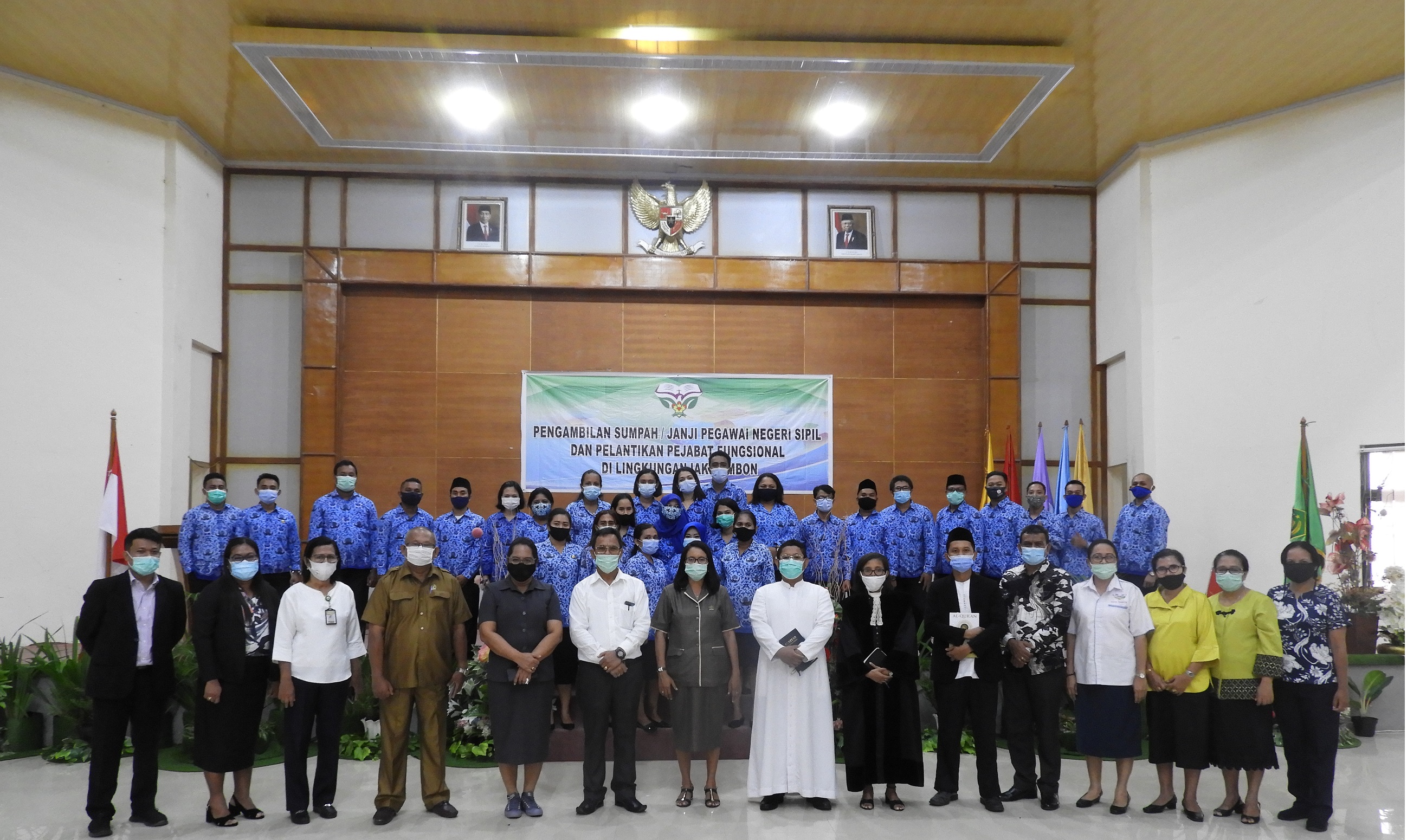 Rektor Melantik dan mengambil Sumpah janji PNS dan Pejabat Fungsional
