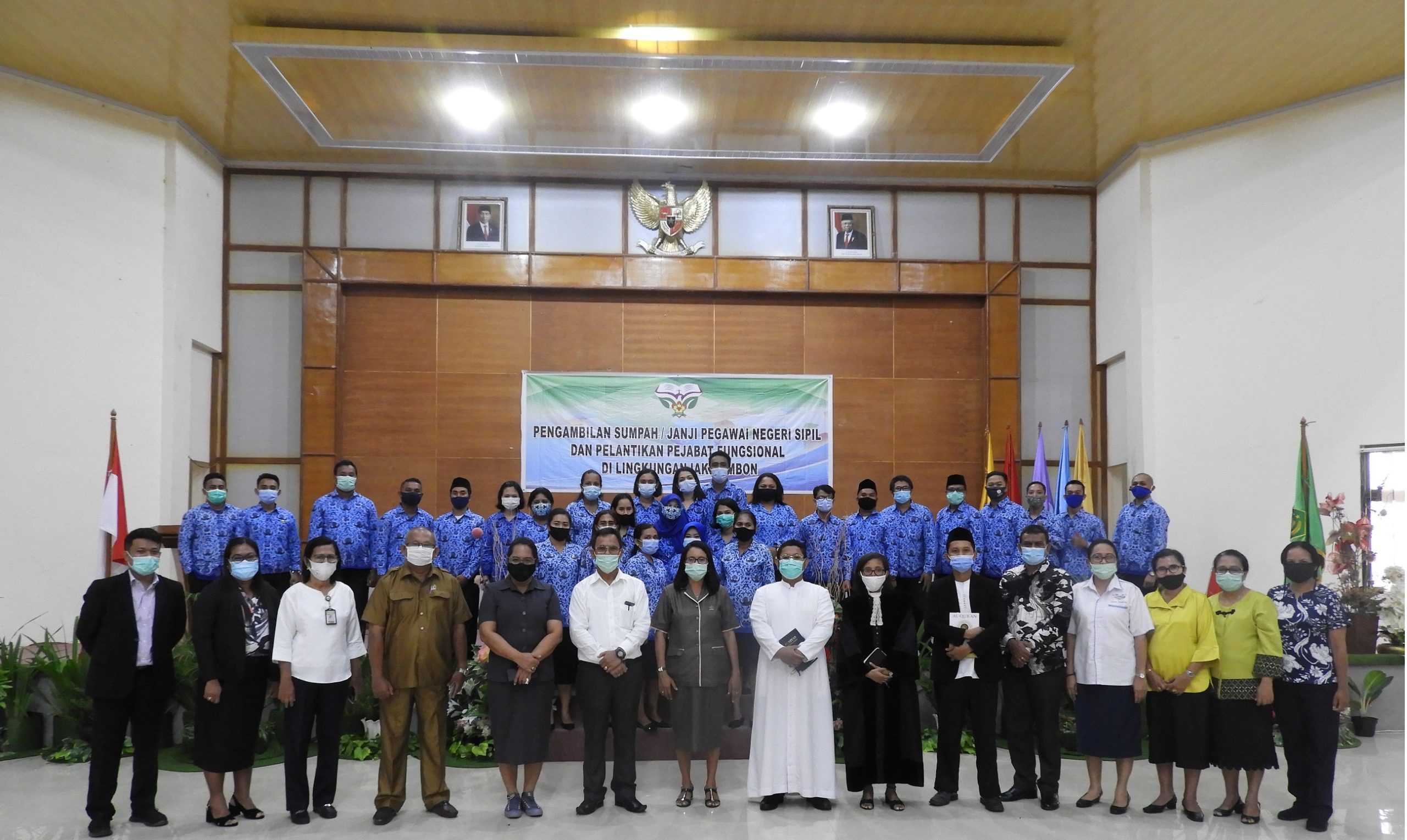 Rektor Melantik dan mengambil Sumpah janji PNS dan Pejabat Fungsional