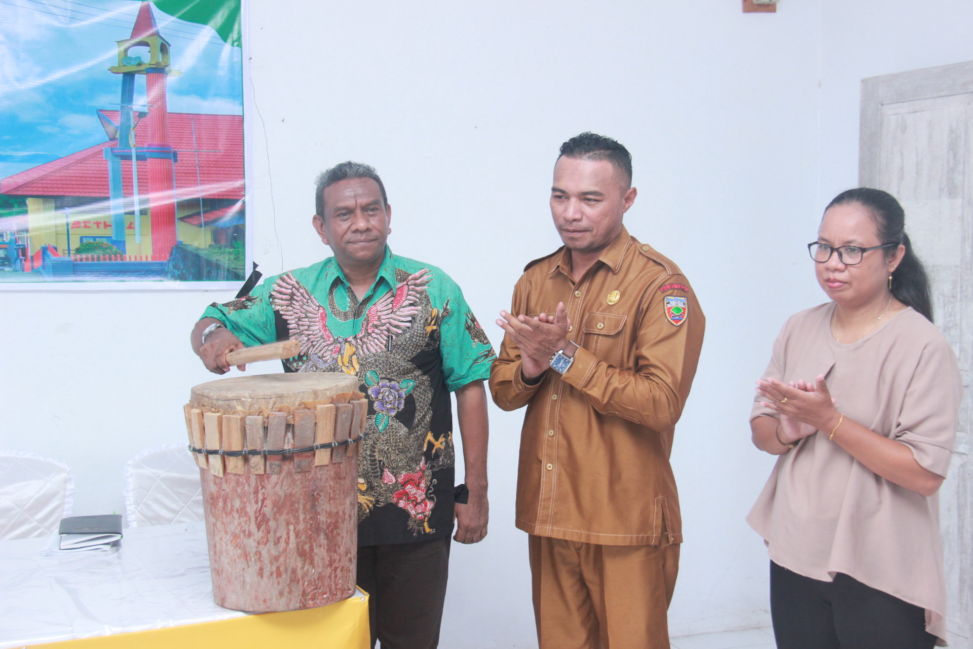 Pengembangan Potensi Pariwisata Maluku melalui PKM Prodi Pariwisata Budaya dan Agama FISK IAKN Ambon di Nageri Booi, Saparua