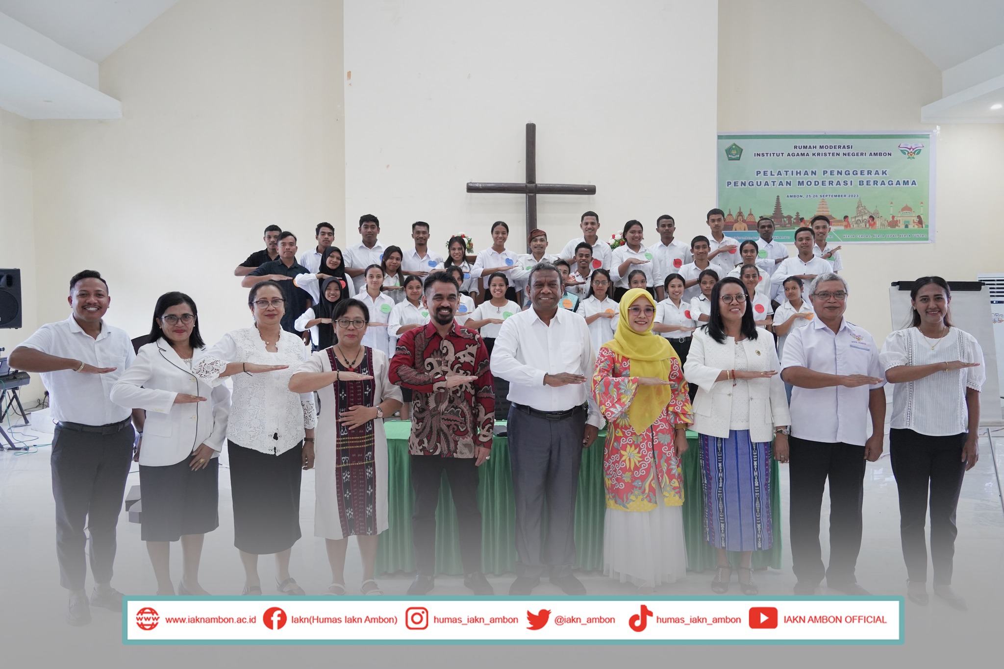 Rektor IAKN Ambon, Prof. Dr. Yance Z. Rumahuru, MA., Membuka Pelatihan Penggerak Penguatan Moderasi Beragama