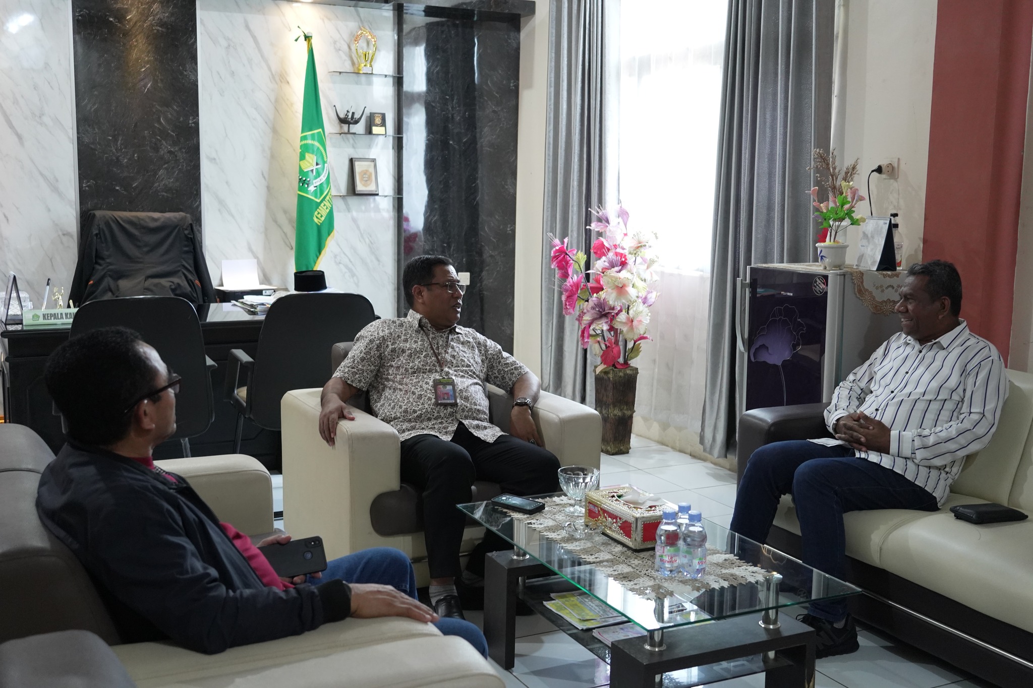 Rektor berkoordinasi dengan pemerintah kabupaten Malra untuk Peresmian tugu moderasi beragama di desa Ohoidertawun