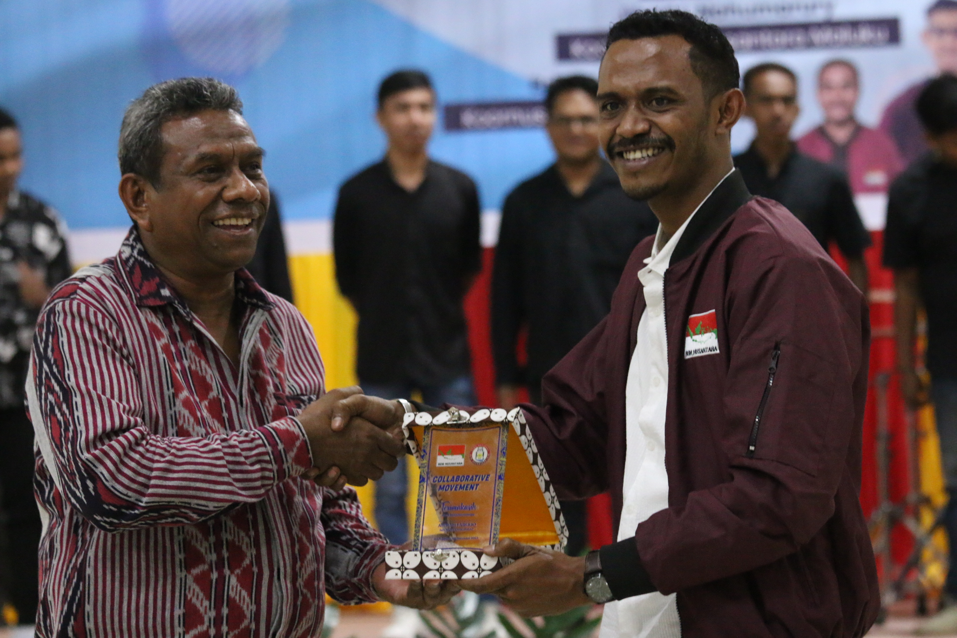 Rektor Menutup kegiatan Temu Nasional BEM Nusantara di IAKN Ambon