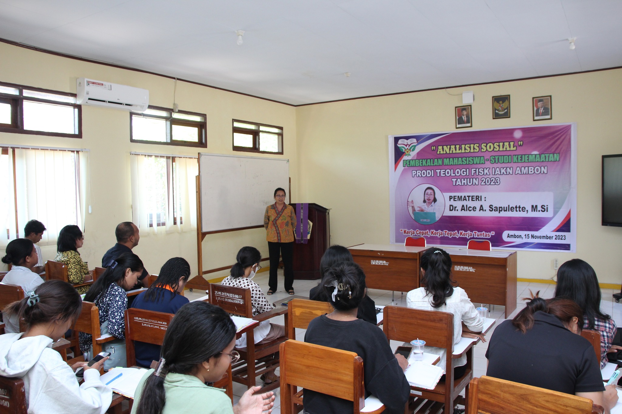 Pembekalan Mahasiswa Studi Kejemaatan Prodi Teologi FISK IAKN Ambon Tahun 2023