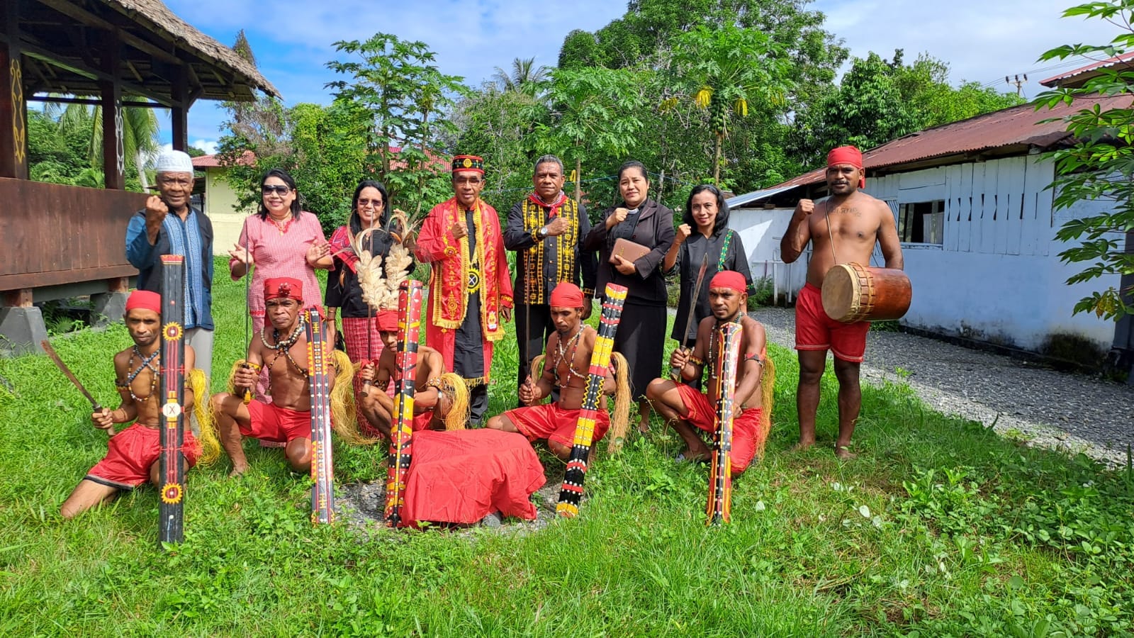 Pengembangan Desa Binaan Moderasi Beragama: IAKN Ambon Hadiri Acara Adat di Negeri Waraka