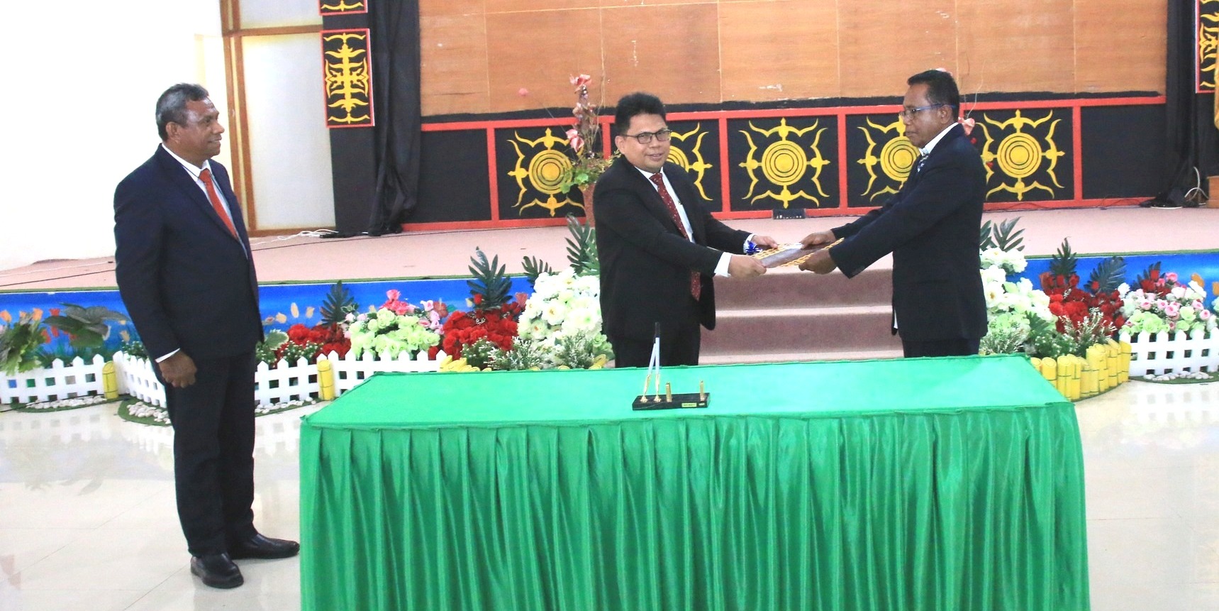 Serah Terima Jabatan dari Kepala Biro AUAK IAKN Ambon