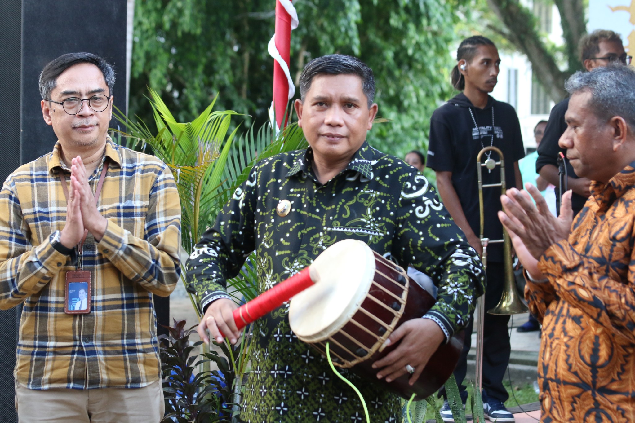 Penjabat Walikota Ambon Tutup Expo IAKN Ambon 2024