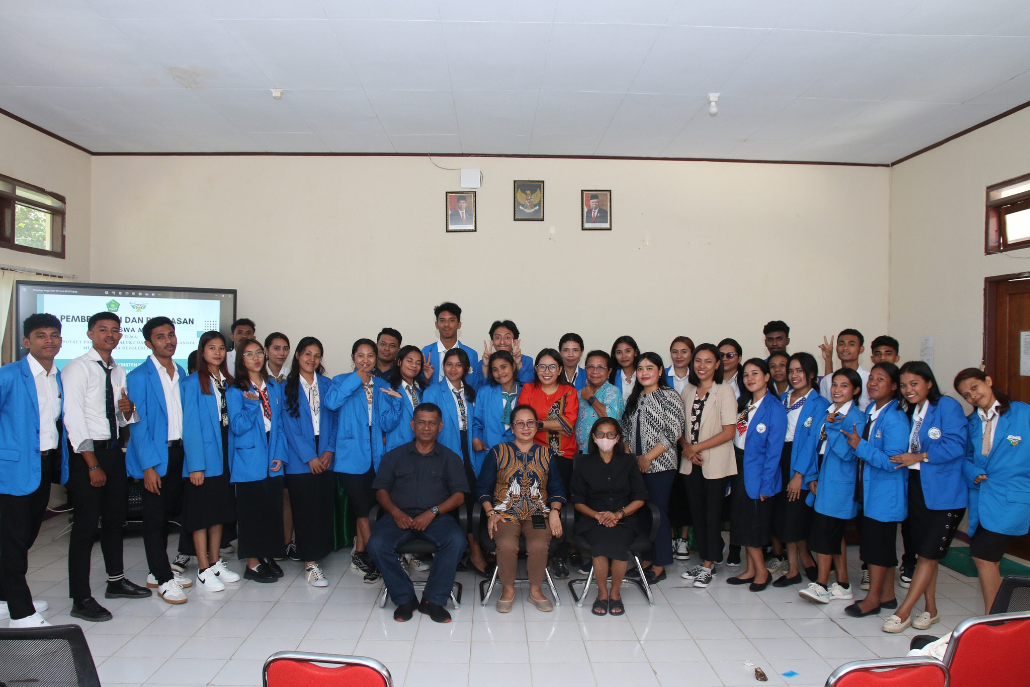 Dekan FISK IAKN Ambon Resmi Lepas Mahasiswa Magang Prodi Pariwisata Budaya dan Agama