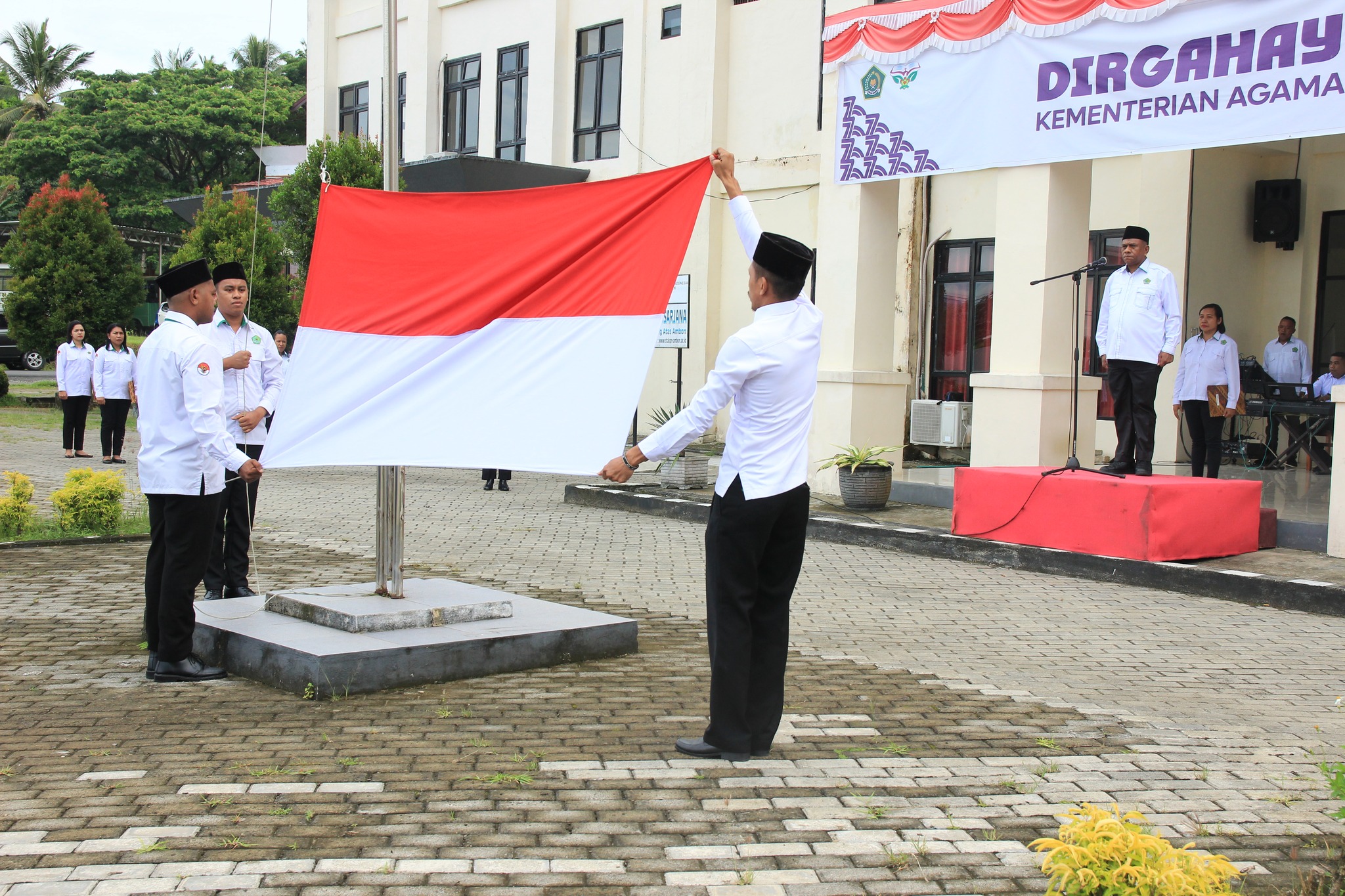 IAKN Ambon Gelar Upacara Bendera Peringati Hari Amal Bhakti Ke-79