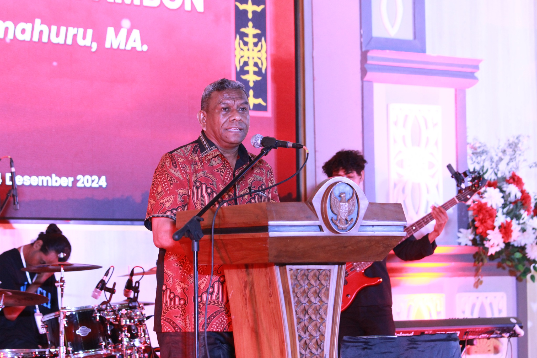 Rektor IAKN Ambon beri Apresiasi Menajenan Pertunjukan FSKK