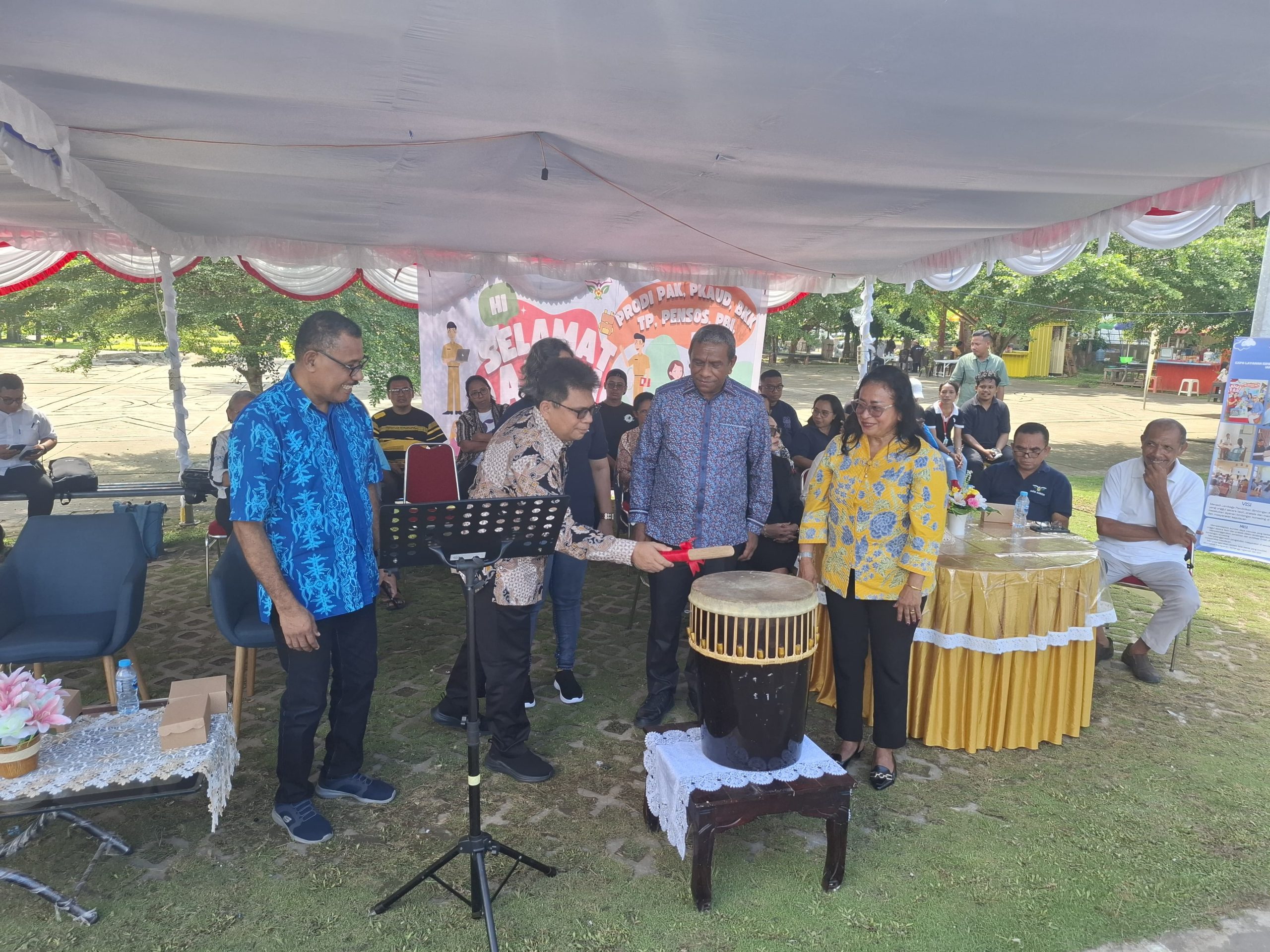 Music Fiesta & Pamera Pendidikan resmi dibuka oleh rektor