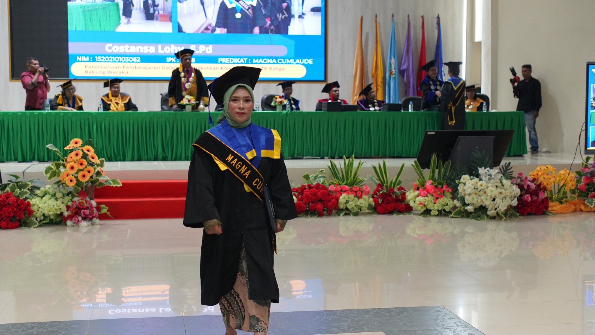 Studi dan Wisuda di Kampus Kristen: Wisudawati Muslim Bangga Jadi Alumni IAKN Ambon